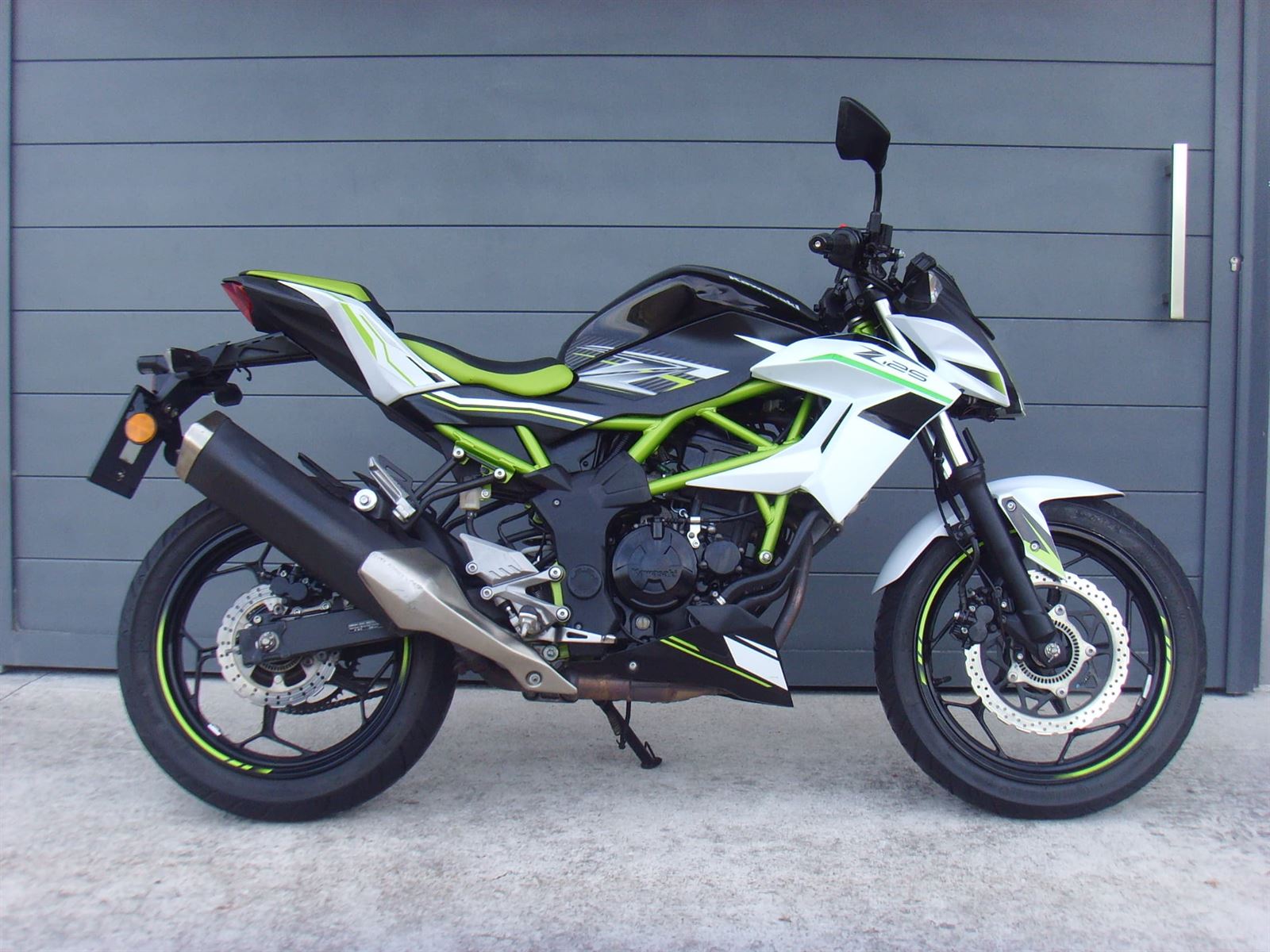 Kawasaki Z 125 - Imagen 1