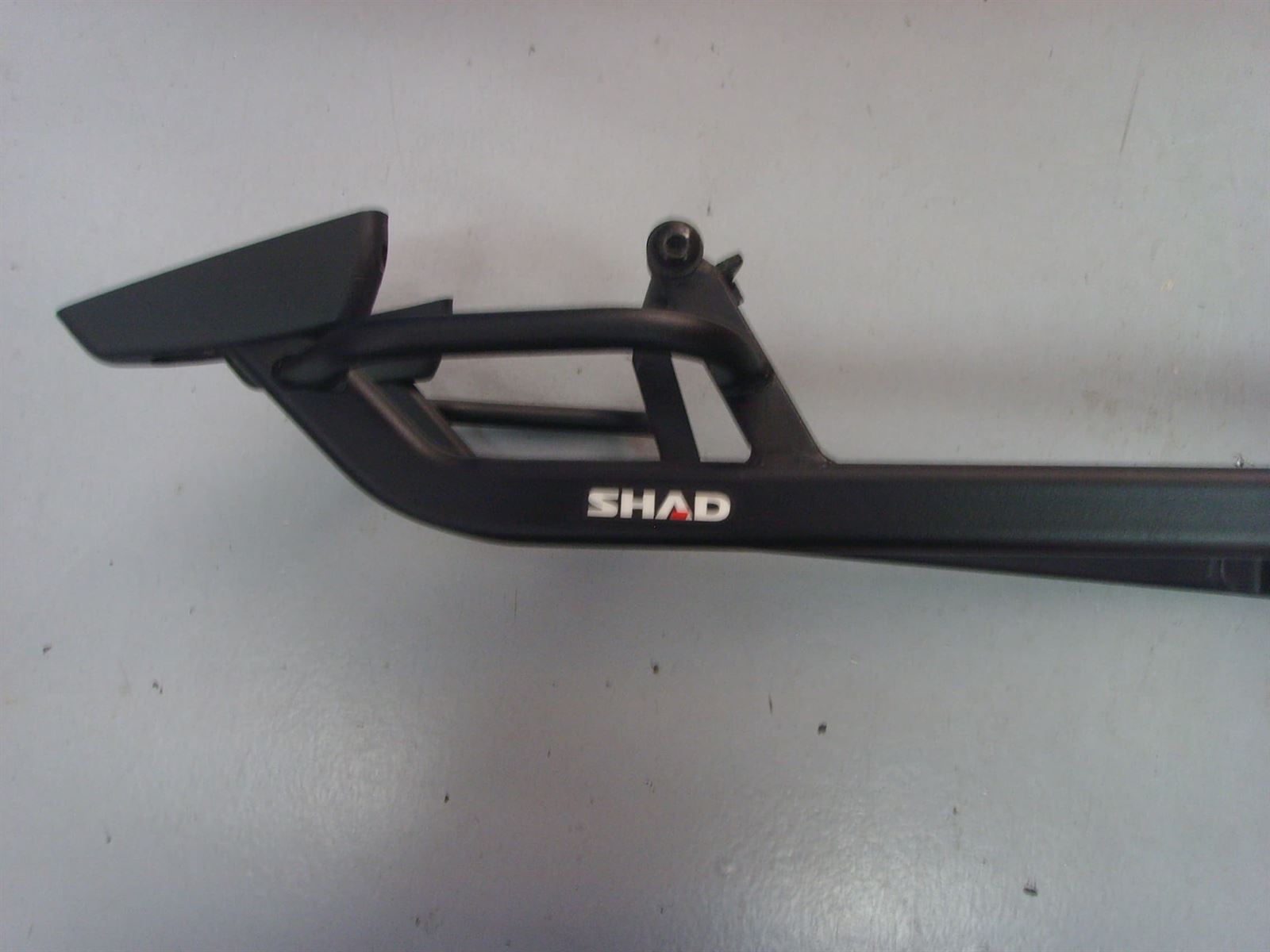 Kit fijación baúl Suzuki SV 650/S - Imagen 2