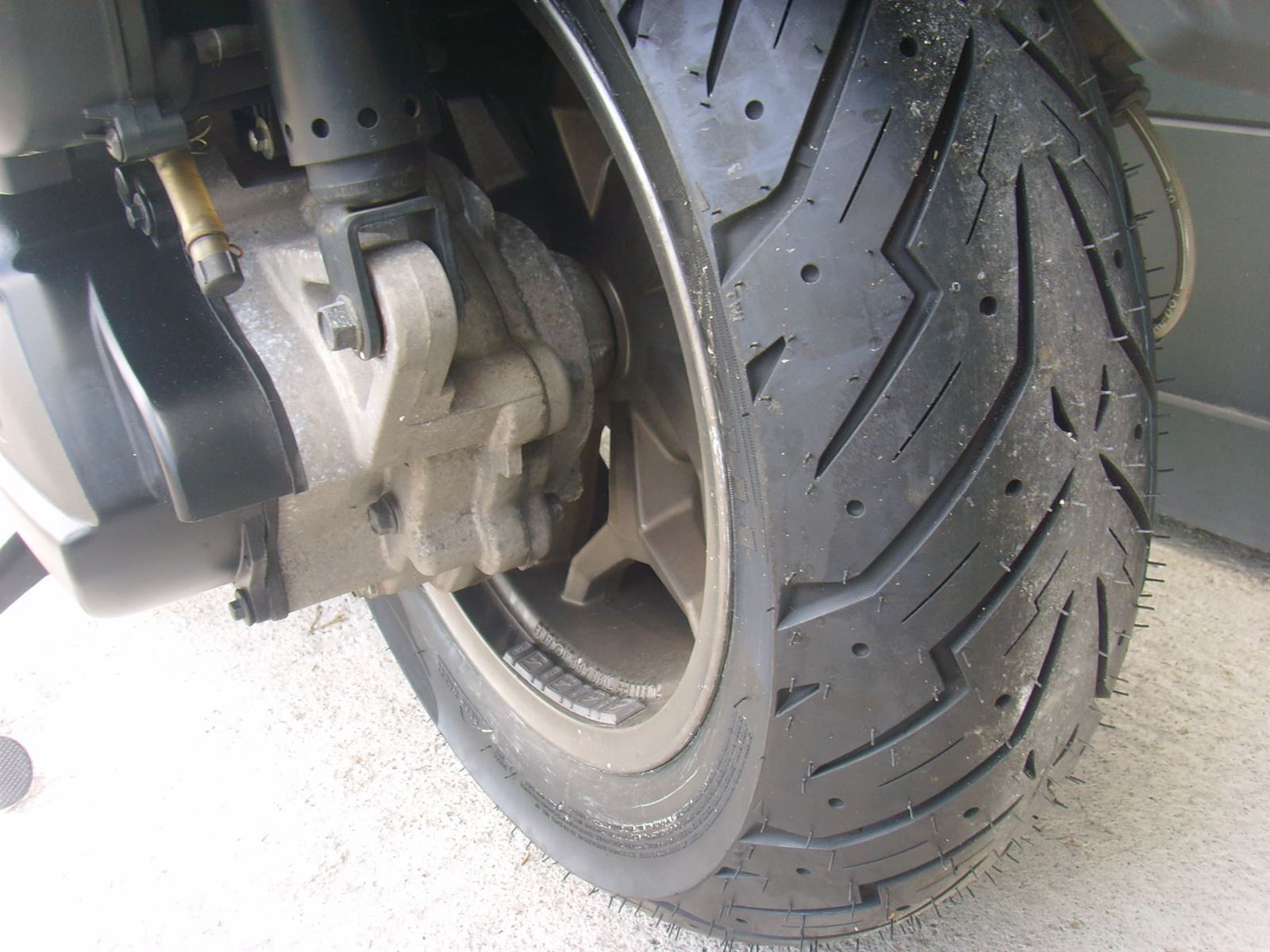 Kymco Grand Dink 300 - Imagen 3