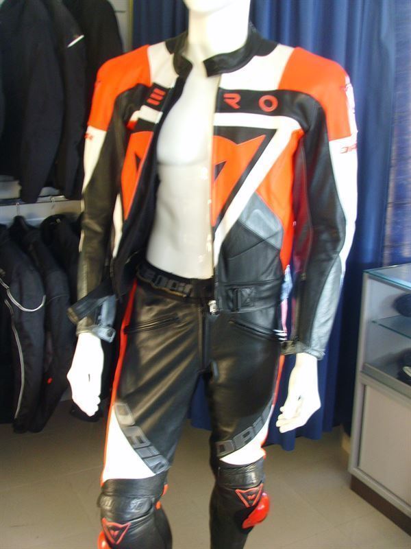 Mono cuero moto Dainese Aero