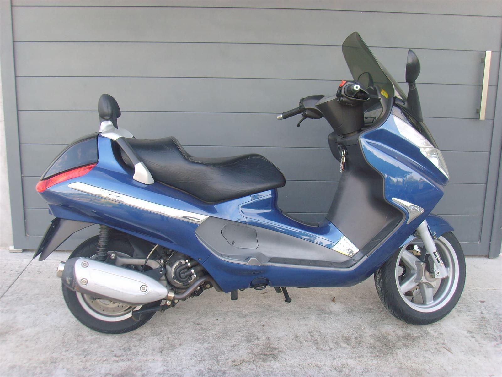 Piaggio X8 125 - Imagen 1