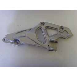 Soporte reposapies delantero derecho Kawasaki ZX 10 - Imagen 1