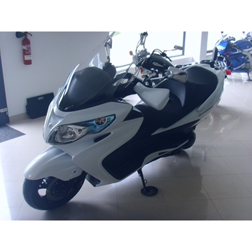 Suzuki Burgman 400 - Imagen 1