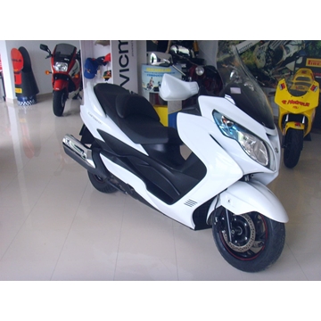 Suzuki Burgman 400 - Imagen 2